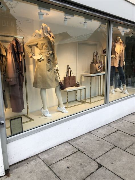 burberry factory outlet london transport|Burberry outlet London prices.